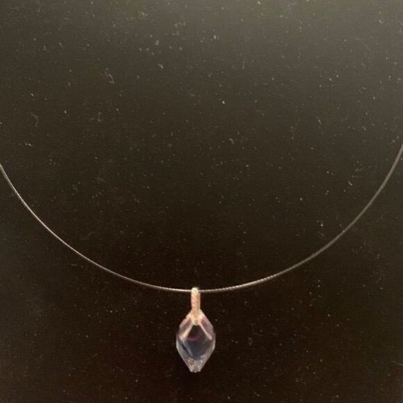 CRYSTAL & Silver Pendant Choker - Picture 6 of 11